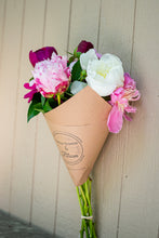 Load image into Gallery viewer, Peony Party Subscription