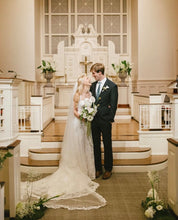 Load image into Gallery viewer, Altar Arrangement