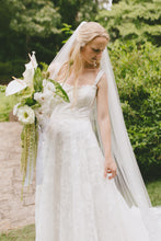 Load image into Gallery viewer, Bridal Bouquet