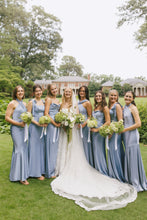 Load image into Gallery viewer, Bridesmaid Bouquet