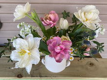 Load image into Gallery viewer, Tulip Mania Bouquet Subscription (4 Consecutive Weeks of Tulips)