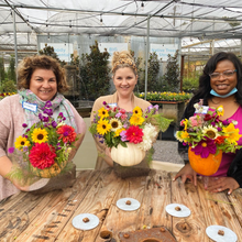 Load image into Gallery viewer, Pumpkin Flower Arranging Workshop

