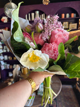Load image into Gallery viewer, Mother&#39;s Day Flowers
